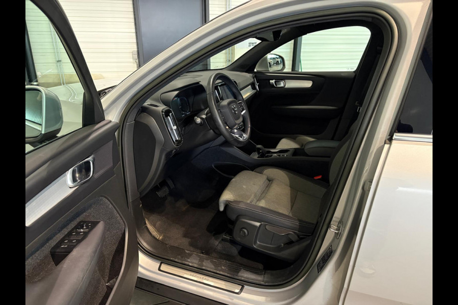 Volvo XC40 T4 Aut. Plug-in Hybrid Plus Bright Stoelverwarming Parkeercamera 211pk