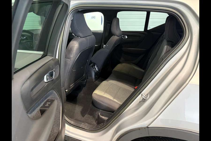 Volvo XC40 T4 Aut. Plug-in Hybrid Plus Bright Stoelverwarming Parkeercamera 211pk