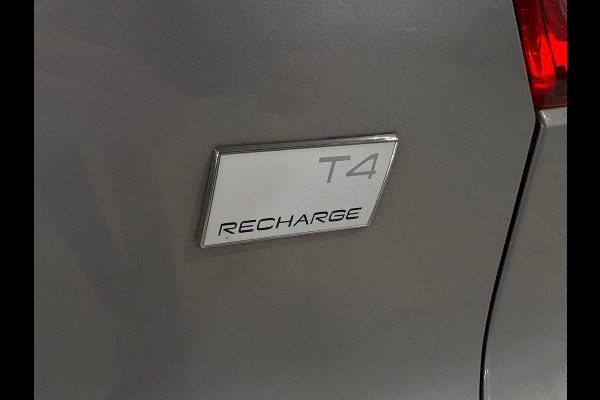 Volvo XC40 T4 Aut. Plug-in Hybrid Plus Bright Stoelverwarming Parkeercamera 211pk