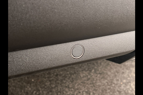 Peugeot 3008 1.2 PureTech Blue Lease Premium | Origineel NL | Focal | Trekhaak | Carplay | Camera | PDC |