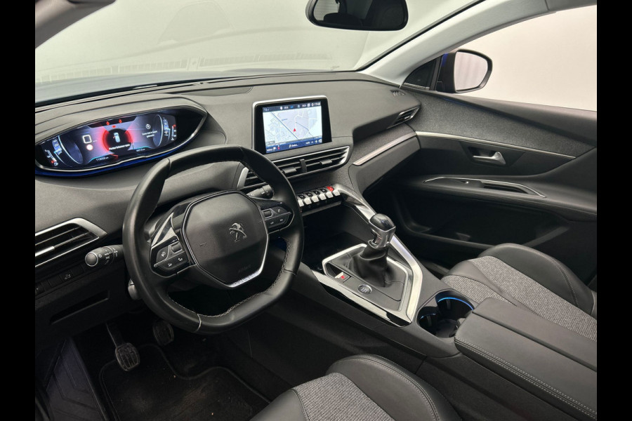 Peugeot 3008 1.2 PureTech Blue Lease Premium | Origineel NL | Focal | Trekhaak | Carplay | Camera | PDC |
