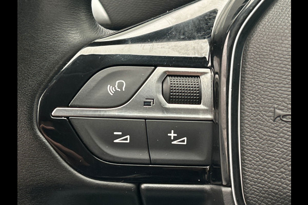 Peugeot 3008 1.2 PureTech Blue Lease Premium | Origineel NL | Focal | Trekhaak | Carplay | Camera | PDC |