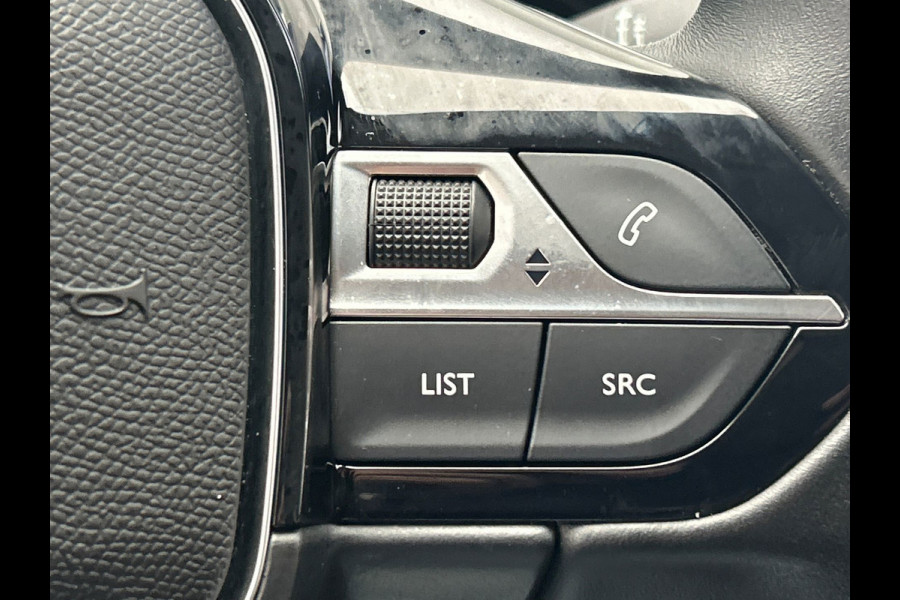 Peugeot 3008 1.2 PureTech Blue Lease Premium | Origineel NL | Focal | Trekhaak | Carplay | Camera | PDC |