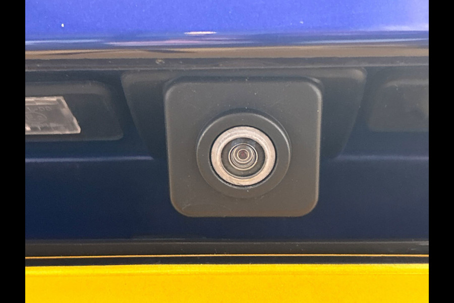 Peugeot 3008 1.2 PureTech Blue Lease Premium | Origineel NL | Focal | Trekhaak | Carplay | Camera | PDC |