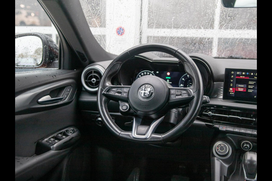 Alfa Romeo Tonale 1.5 Turbo 168pk Hybrid Sprint | Clima | Adapt. Cruise | Apple Carplay | Keyless | Navi | PDC