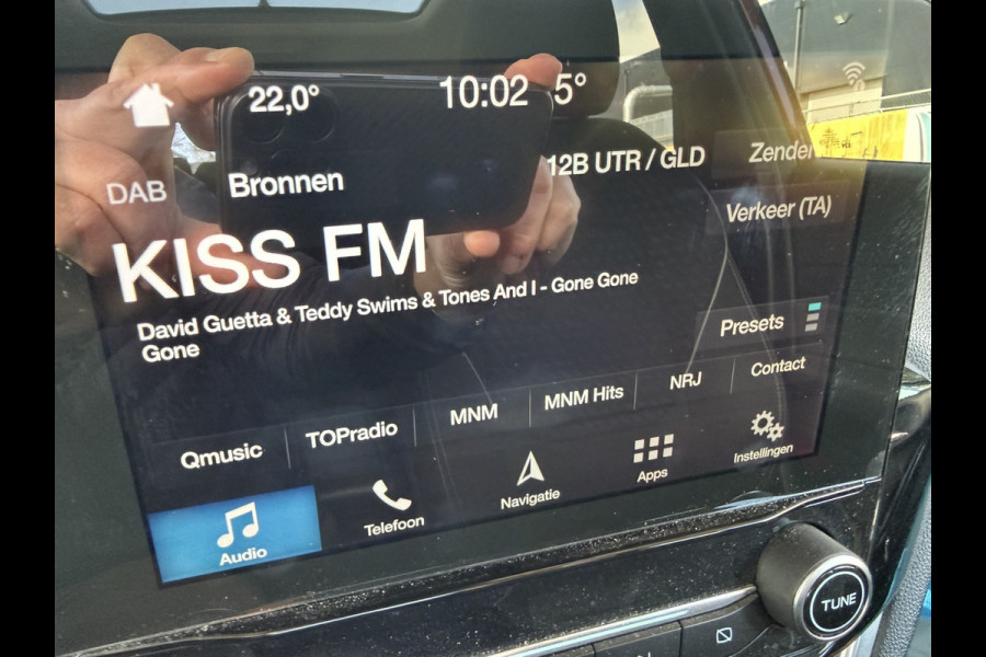 Ford Fiesta 1.0 EcoBoost Vignale | PANORAMADAK | AUTOMAAT | TREKHAAK | CAMERA | PDC | LMV |