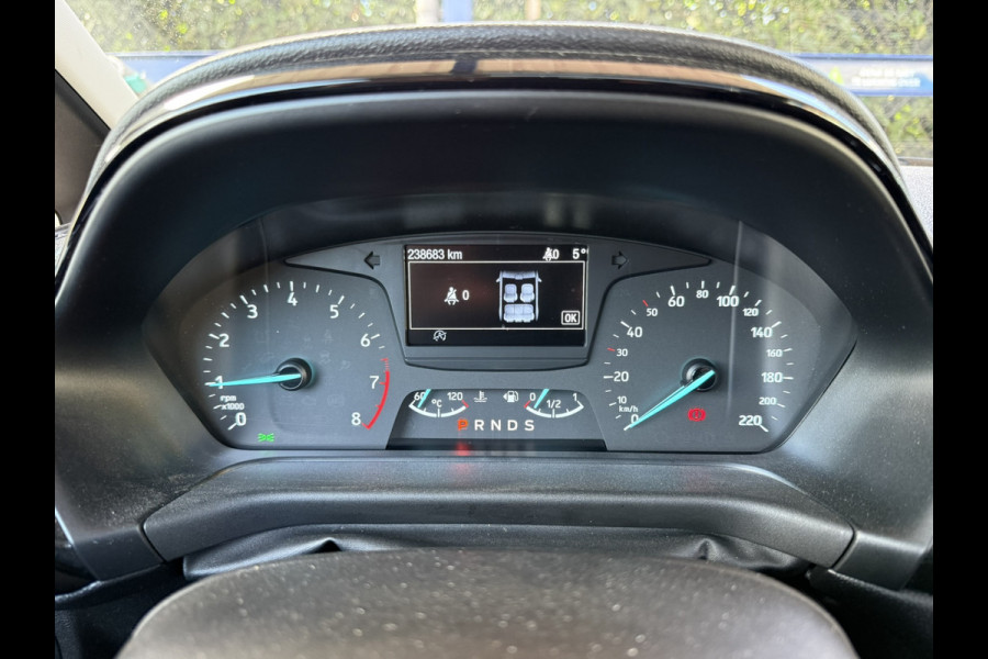 Ford Fiesta 1.0 EcoBoost Vignale | PANORAMADAK | AUTOMAAT | TREKHAAK | CAMERA | PDC | LMV |