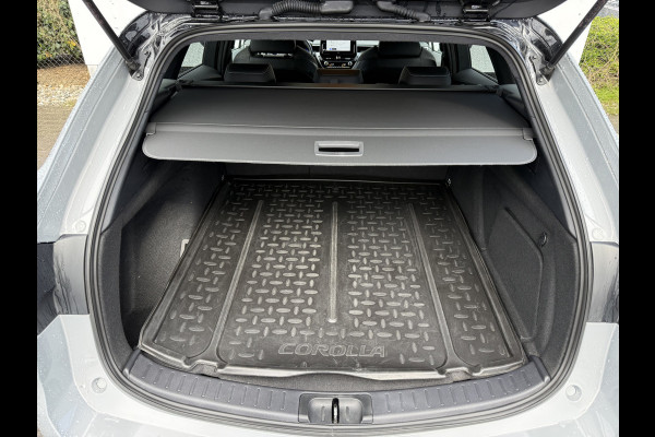 Toyota Corolla Touring Sports 2.0 Hybrid Team D | ACC | CarPlay | Camera | JBL | Keyless | LED