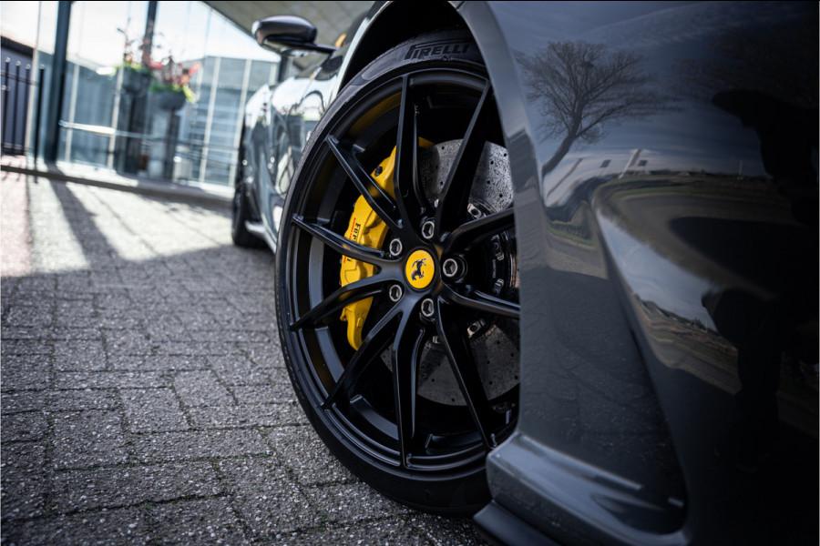 Ferrari 812 GTS 6.5 V12 HELE ** Lift ** JBL ** PPF ** NOVITEC ** Daytona Seats ** BTW ** Pass. Display ** Carbon Ext. + Int.