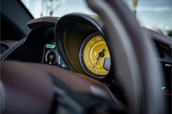 Ferrari 812 GTS 6.5 V12 HELE ** Lift ** JBL ** PPF ** NOVITEC ** Daytona Seats ** BTW ** Pass. Display ** Carbon Ext. + Int.