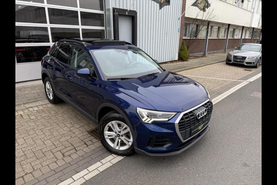 Audi Q3 45 TFSI e S edition 245PK PDC/LMV/CARPLAY/VIRTU/PANO