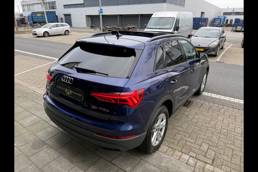 Audi Q3 45 TFSI e S edition 245PK PDC/LMV/CARPLAY/VIRTU/PANO