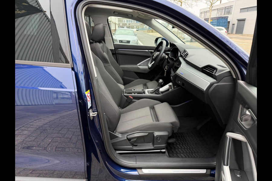 Audi Q3 45 TFSI e S edition 245PK PDC/LMV/CARPLAY/VIRTU/PANO