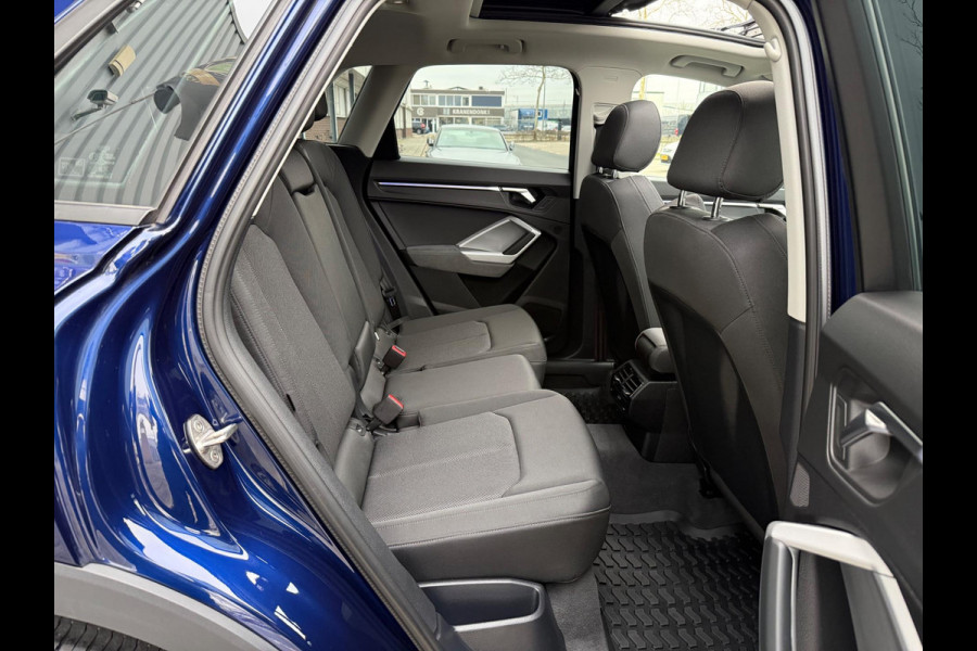 Audi Q3 45 TFSI e S edition 245PK PDC/LMV/CARPLAY/VIRTU/PANO