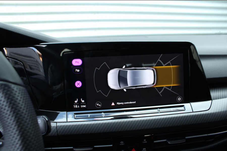 Volkswagen Golf 1.5 eTSI 150pk R-Line DSG7 Panoramadak IQ-Light