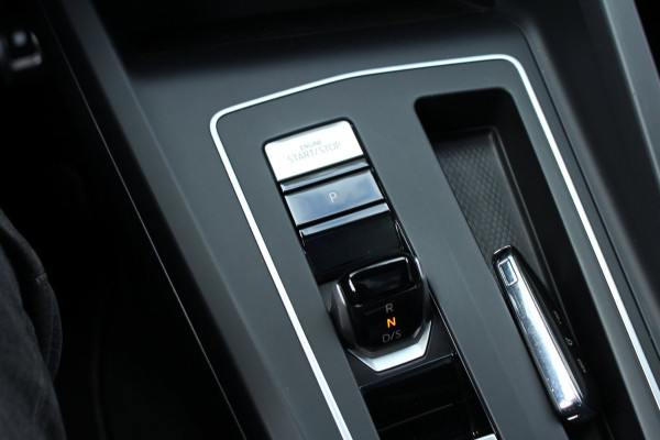 Volkswagen Golf 1.5 eTSI 150pk R-Line DSG7 Panoramadak IQ-Light