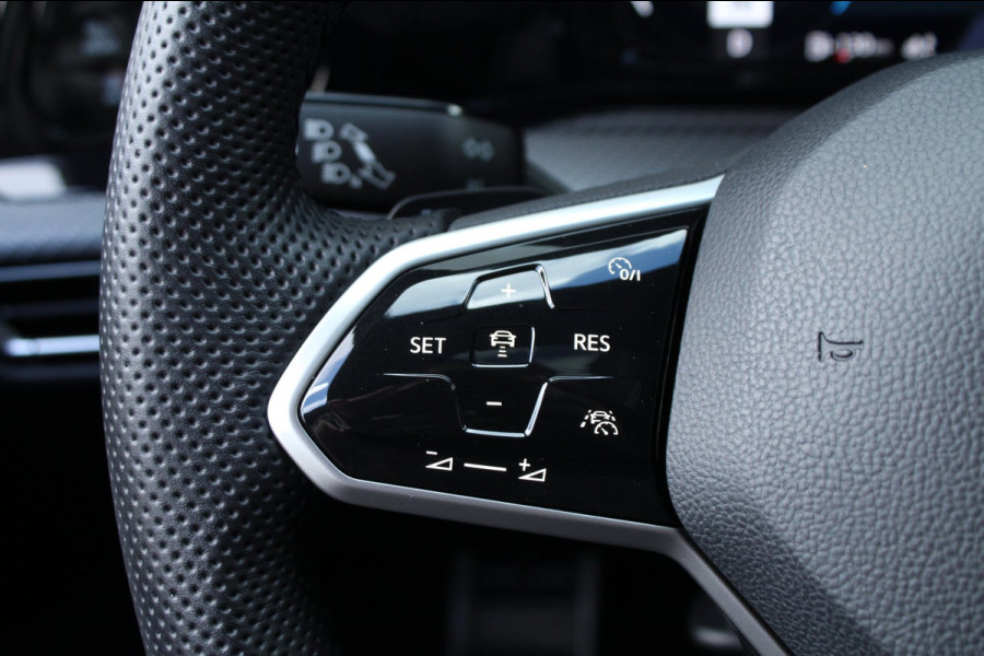 Volkswagen Golf 1.5 eTSI 150pk R-Line DSG7 Panoramadak IQ-Light