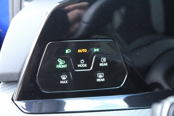 Volkswagen Golf 1.5 eTSI 150pk R-Line DSG7 Panoramadak IQ-Light