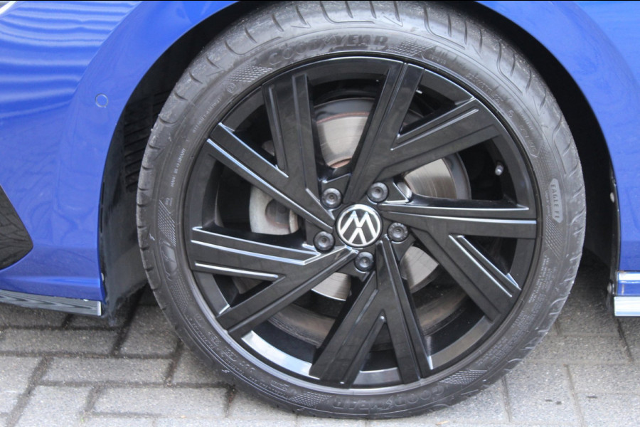 Volkswagen Golf 1.5 eTSI 150pk R-Line DSG7 Panoramadak IQ-Light