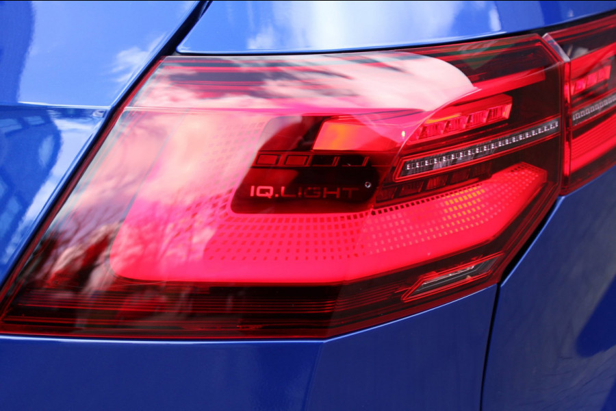 Volkswagen Golf 1.5 eTSI 150pk R-Line DSG7 Panoramadak IQ-Light