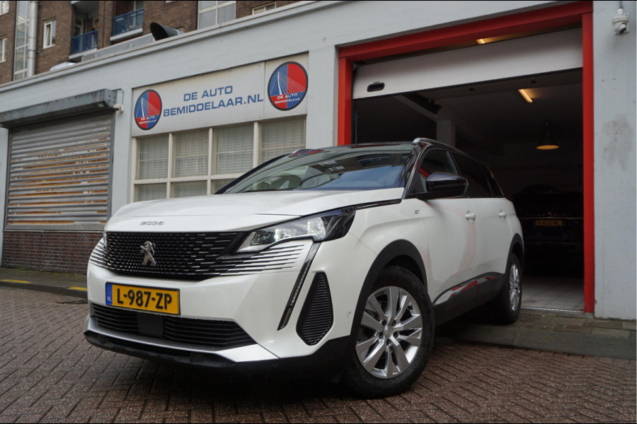 Peugeot 5008 1.2 PureTech GT SPORT | LEER/ Alcantara | Sfeerverlichting | APPLE | NL auto | Dealer onderhouden |