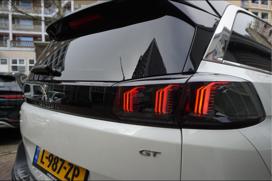 Peugeot 5008 1.2 PureTech GT SPORT | LEER/ Alcantara | Sfeerverlichting | APPLE | NL auto | Dealer onderhouden |