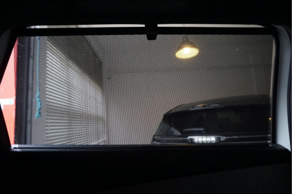 Peugeot 5008 1.2 PureTech GT SPORT | LEER/ Alcantara | Sfeerverlichting | APPLE | NL auto | Dealer onderhouden |