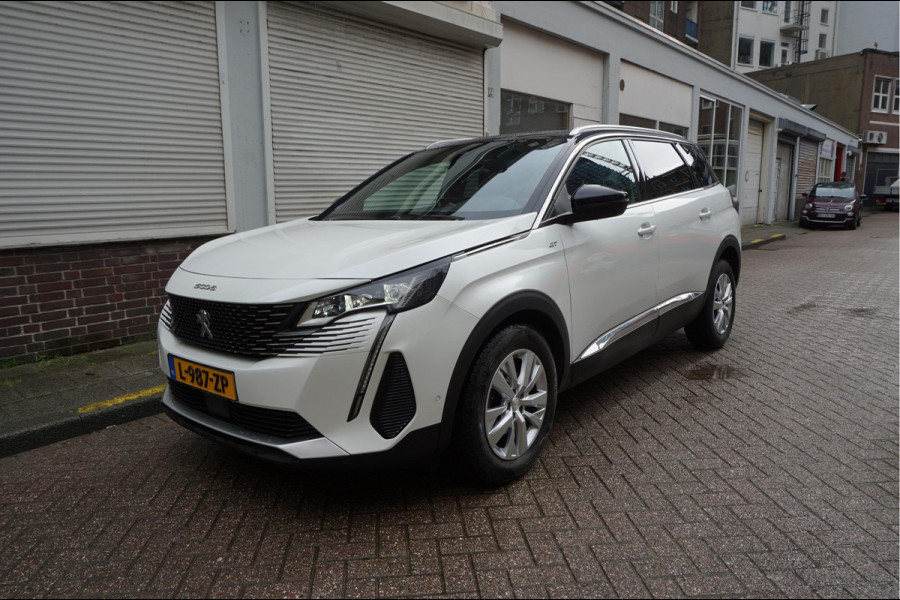 Peugeot 5008 1.2 PureTech GT SPORT | LEER/ Alcantara | Sfeerverlichting | APPLE | NL auto | Dealer onderhouden |