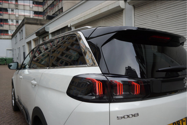 Peugeot 5008 1.2 PureTech GT SPORT | LEER/ Alcantara | Sfeerverlichting | APPLE | NL auto | Dealer onderhouden |