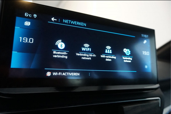 Peugeot 5008 1.2 PureTech GT SPORT | LEER/ Alcantara | Sfeerverlichting | APPLE | NL auto | Dealer onderhouden |