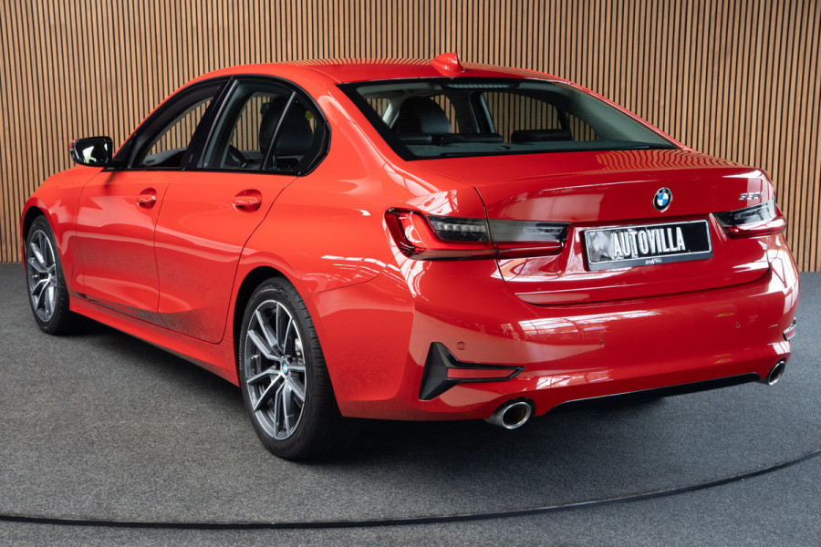 BMW 3-serie 330i High Executive Leer Navi ACC PDC Virtual Climate (3-zone) PDC LM velgen