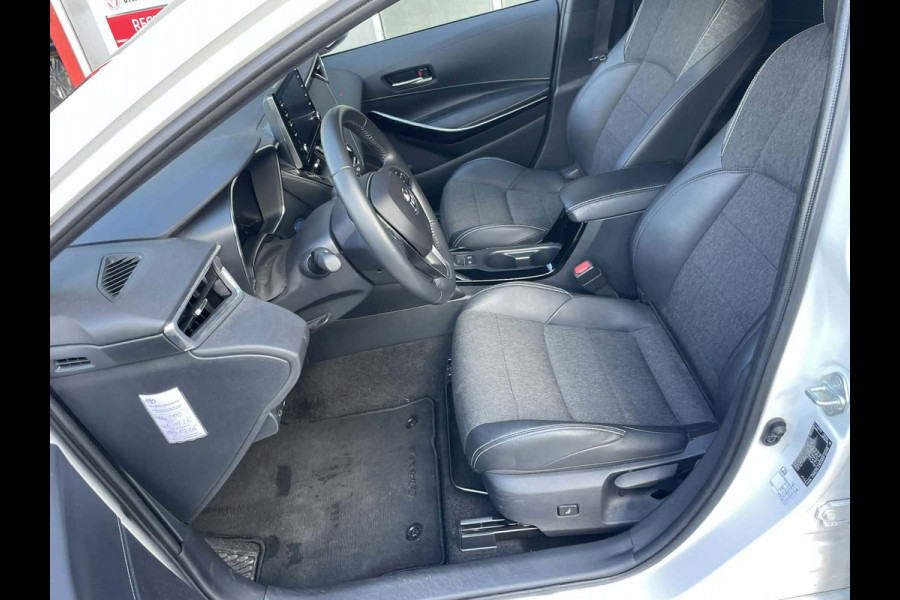 Toyota Corolla Touring Sports 1.8 Hybrid TeamNL / trekhaak / camera