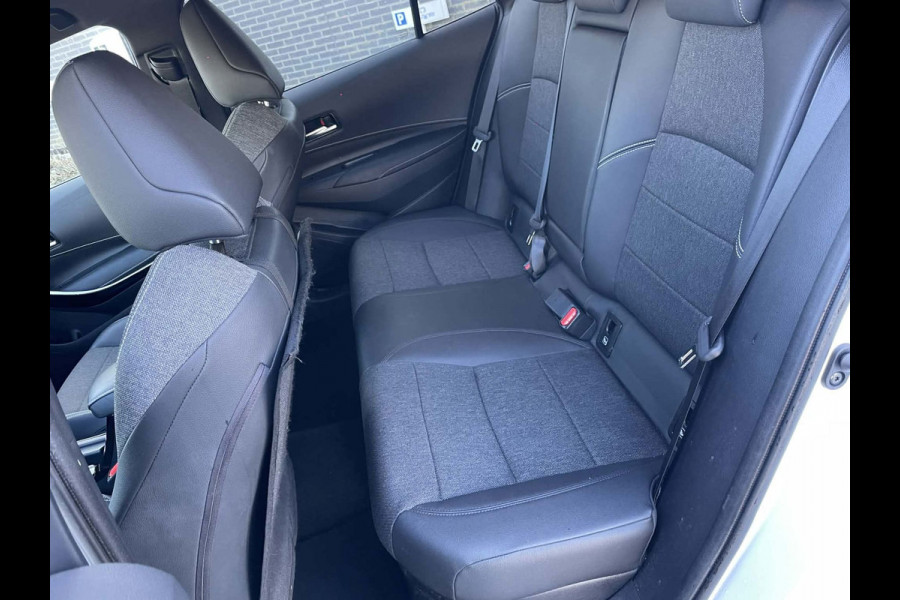 Toyota Corolla Touring Sports 1.8 Hybrid TeamNL / trekhaak / camera