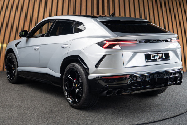 Lamborghini Urus 4.0 V8 HUD Leder Ceramic B&O 360° Massage ACC Alcantara hemel Elektr. achterklep Elektr. verstelbare stoelen met memory Stoel & Stuurverwarming Navi PDC Climate LM velgen