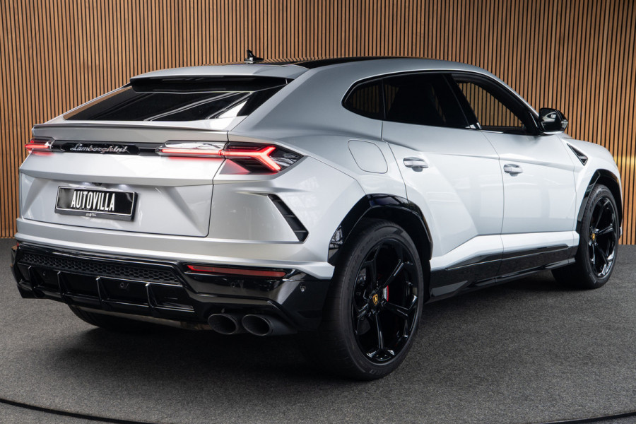 Lamborghini Urus 4.0 V8 HUD Leder Ceramic B&O 360° Massage ACC Alcantara hemel Elektr. achterklep Elektr. verstelbare stoelen met memory Stoel & Stuurverwarming Navi PDC Climate LM velgen