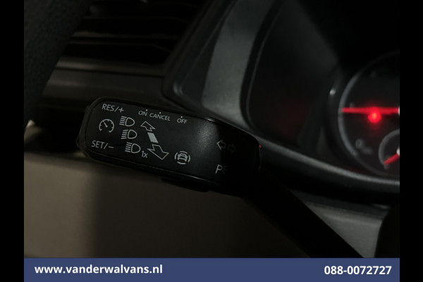Volkswagen Transporter 2.0 TDI L1H1 Euro6 Airco | Apple Carplay | Cruisecontrol | LM-velgen | Trekhaak | Parkeersensoren Android Auto