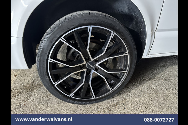 Volkswagen Transporter 2.0 TDI L1H1 Euro6 Airco | Apple Carplay | Cruisecontrol | LM-velgen | Trekhaak | Parkeersensoren Android Auto