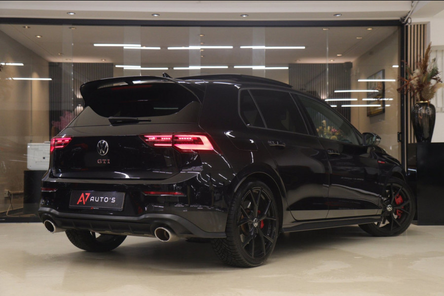 Volkswagen Golf 2.0 TSI GTI CLUBSPORT BLACK STYLE /PANO/H-K/CAM/CARPLAY/IQ-LIGHT/VOLL