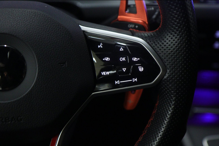 Volkswagen Golf 2.0 TSI GTI CLUBSPORT BLACK STYLE /PANO/H-K/CAM/CARPLAY/IQ-LIGHT/VOLL