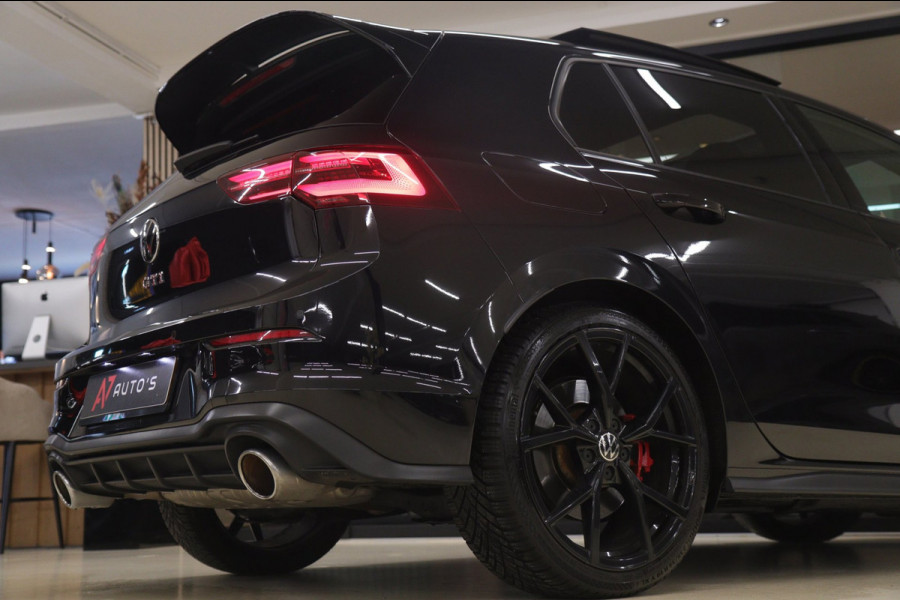 Volkswagen Golf 2.0 TSI GTI CLUBSPORT BLACK STYLE /PANO/H-K/CAM/CARPLAY/IQ-LIGHT/VOLL