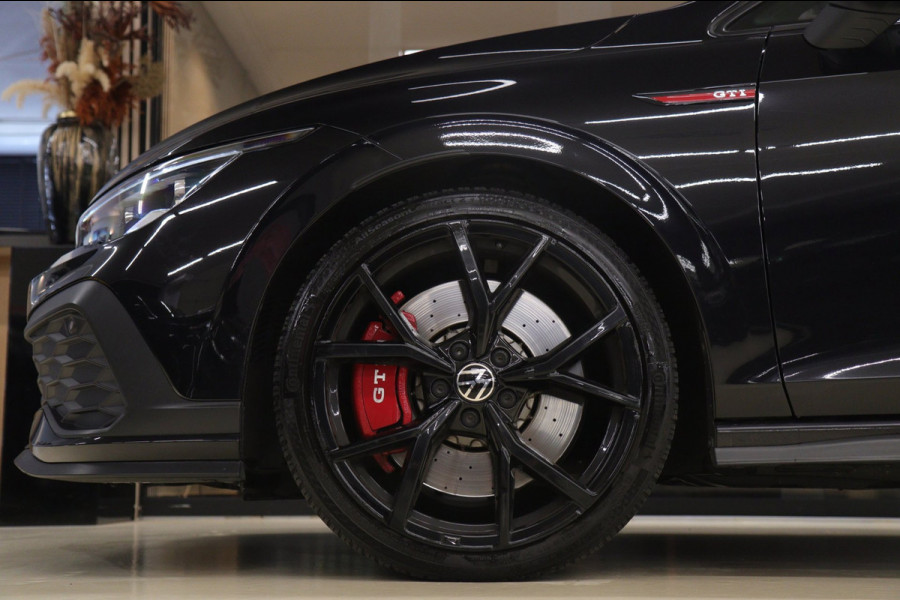 Volkswagen Golf 2.0 TSI GTI CLUBSPORT BLACK STYLE /PANO/H-K/CAM/CARPLAY/IQ-LIGHT/VOLL