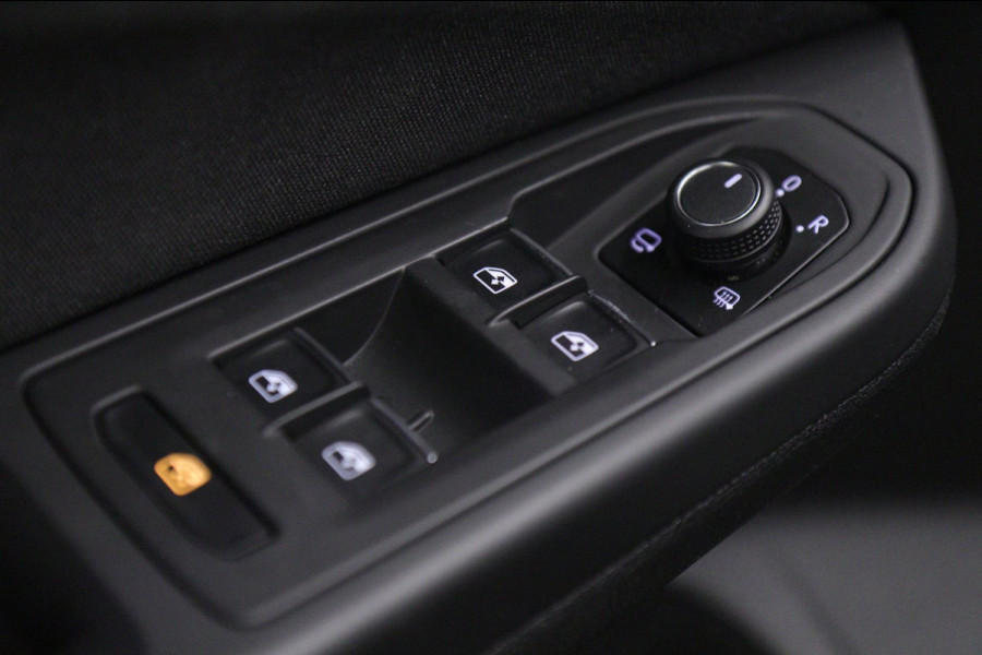 Volkswagen Golf 2.0 TSI GTI CLUBSPORT BLACK STYLE /PANO/H-K/CAM/CARPLAY/IQ-LIGHT/VOLL