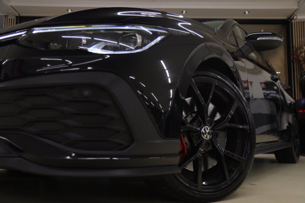 Volkswagen Golf 2.0 TSI GTI CLUBSPORT BLACK STYLE /PANO/H-K/CAM/CARPLAY/IQ-LIGHT/VOLL