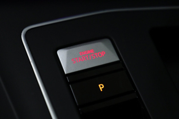 Volkswagen Golf 2.0 TSI GTI CLUBSPORT BLACK STYLE /PANO/H-K/CAM/CARPLAY/IQ-LIGHT/VOLL