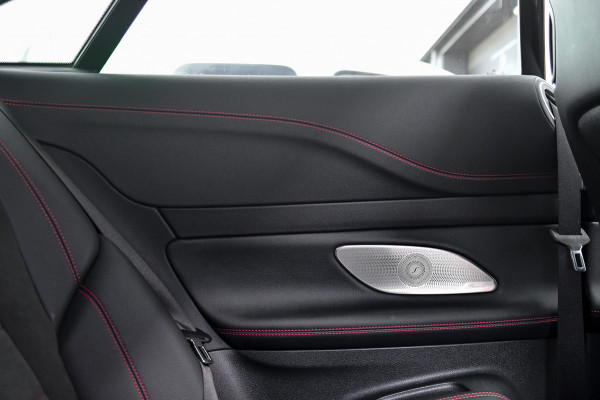 Mercedes-Benz E-Klasse Coupé AMG 53 4MATIC+. Pano, Luchtv, Memory, Distro+, Burm, Camera, Dodeh, CarPlay!