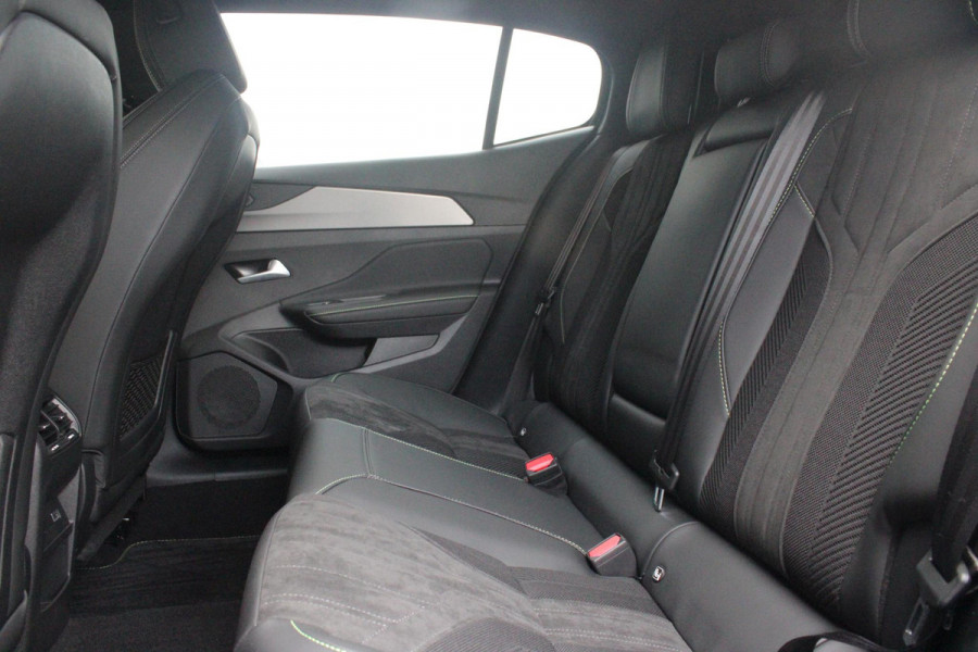 Peugeot e-408 GT AVANTAGE 58 kWh | PANORAMISCH SCHUIF/KANTEL DAK | ELEKTRISCH BEDIENBARE VOORSTOELEN | STOEL/STUUR VERWARMING | MASSAGE FUNCTIE OP DE VOORSTOELEN | FOCAL AUDIO SYSTEEM | ALCANTARA/LEDEREN BEKLEDING | 360° CAMERA | PARKEERSENSOREN VOOR + ACHTER | ELEKTRISCH BEDIENBARE ACHTERKLEP | SFEER VERLICHTING | KEYLESS ENTRY/START | 19" LICHTMETALEN VELGEN | DODEHOEK DETECTIE | ADAPTIVE CRUISE CONTROL | APPLE CARPLAY/ANDROID AUTO DRAADLOOS | DRAADLOOS TELEFOONLADEN |