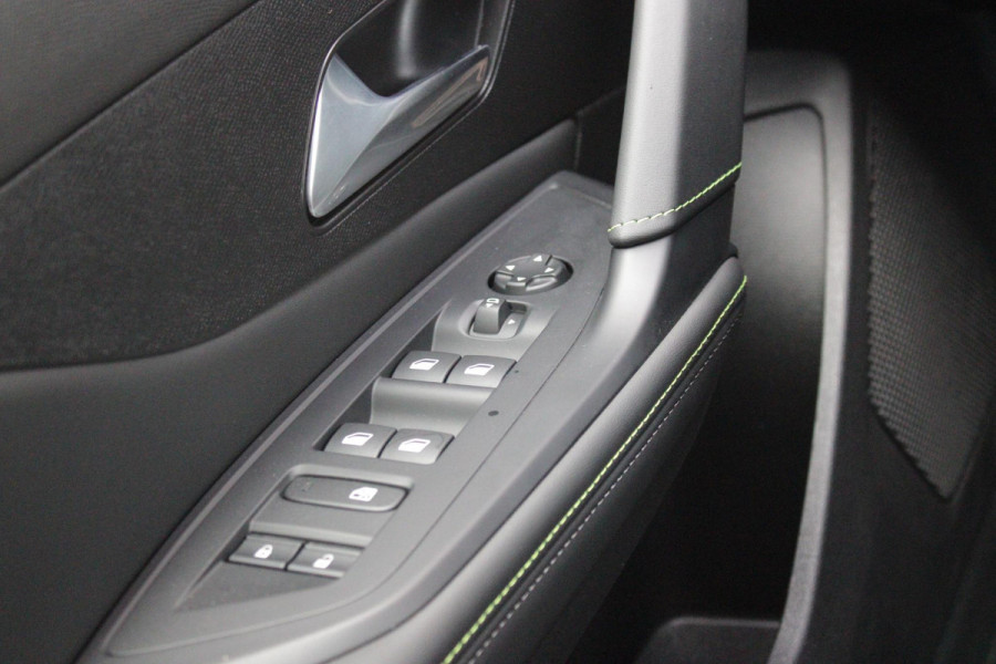 Peugeot e-408 GT AVANTAGE 58 kWh | PANORAMISCH SCHUIF/KANTEL DAK | ELEKTRISCH BEDIENBARE VOORSTOELEN | STOEL/STUUR VERWARMING | MASSAGE FUNCTIE OP DE VOORSTOELEN | FOCAL AUDIO SYSTEEM | ALCANTARA/LEDEREN BEKLEDING | 360° CAMERA | PARKEERSENSOREN VOOR + ACHTER | ELEKTRISCH BEDIENBARE ACHTERKLEP | SFEER VERLICHTING | KEYLESS ENTRY/START | 19" LICHTMETALEN VELGEN | DODEHOEK DETECTIE | ADAPTIVE CRUISE CONTROL | APPLE CARPLAY/ANDROID AUTO DRAADLOOS | DRAADLOOS TELEFOONLADEN |