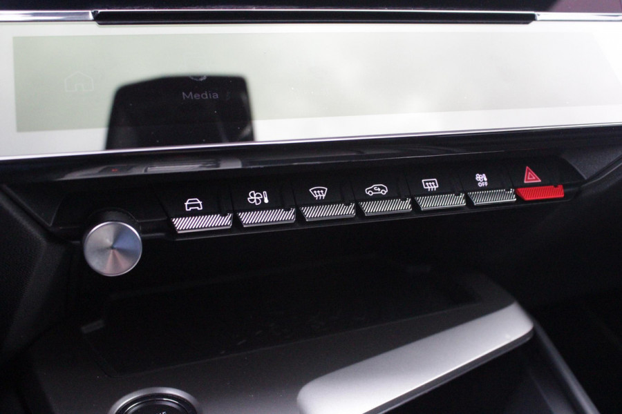 Peugeot e-408 GT AVANTAGE 58 kWh | PANORAMISCH SCHUIF/KANTEL DAK | ELEKTRISCH BEDIENBARE VOORSTOELEN | STOEL/STUUR VERWARMING | MASSAGE FUNCTIE OP DE VOORSTOELEN | FOCAL AUDIO SYSTEEM | ALCANTARA/LEDEREN BEKLEDING | 360° CAMERA | PARKEERSENSOREN VOOR + ACHTER | ELEKTRISCH BEDIENBARE ACHTERKLEP | SFEER VERLICHTING | KEYLESS ENTRY/START | 19" LICHTMETALEN VELGEN | DODEHOEK DETECTIE | ADAPTIVE CRUISE CONTROL | APPLE CARPLAY/ANDROID AUTO DRAADLOOS | DRAADLOOS TELEFOONLADEN |