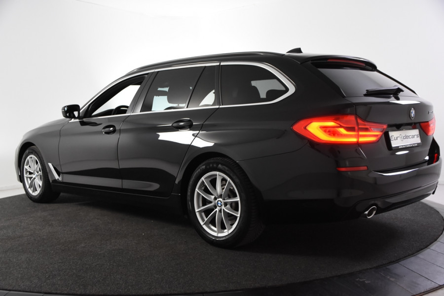 BMW 5 Serie Touring 520d *1ste Eigenaar*Leer*Panoramadak*Trekhaak*Ambiente*