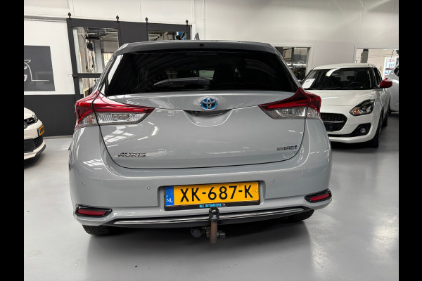 Toyota Auris 1.8 Hybrid Energy Plus / Navigatie / Trekhaak